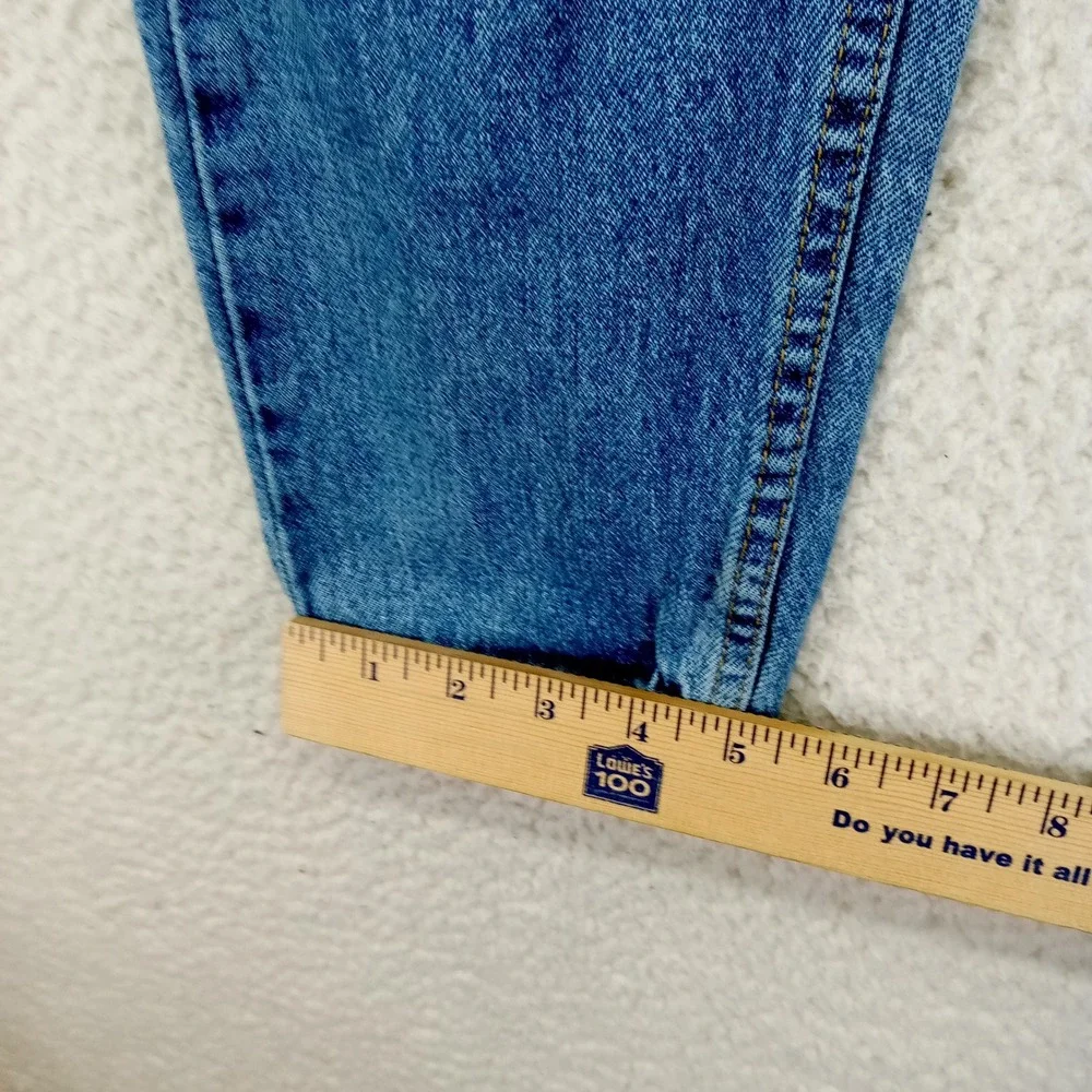 Levi's Mens Jeans Blue Distressed Relaxed Fit Button Fly Size 31x30‎ No Tags